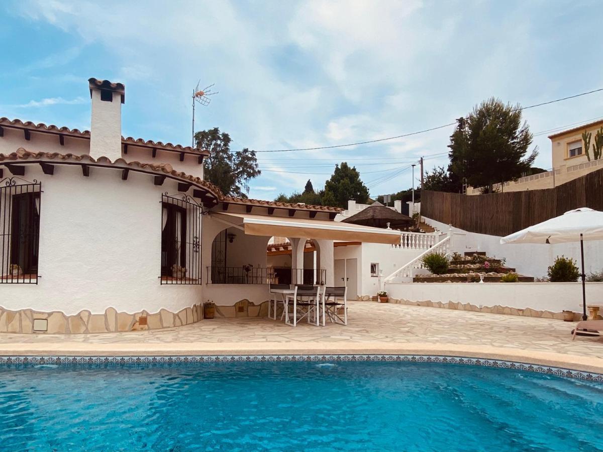Villa Alhambra - Dale A Tu Familia Las Vacaciones Y El Descanso Que Se Merecen Calpe Exteriör bild