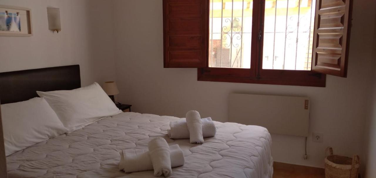 Villa Alhambra - Dale A Tu Familia Las Vacaciones Y El Descanso Que Se Merecen Calpe Exteriör bild